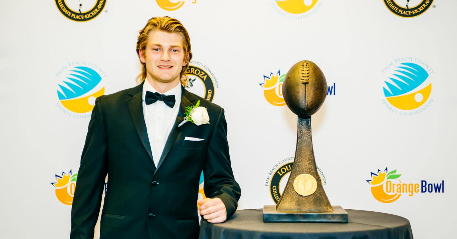 Graham Nicholson Wins the Lou Groza Award presented by the Orange Bowl